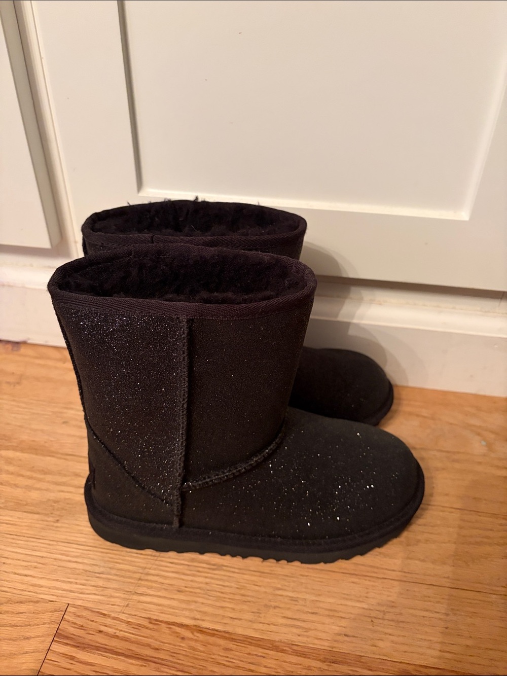 Uggs Kids Black Glitter Winter Boots - girls size 2 youth